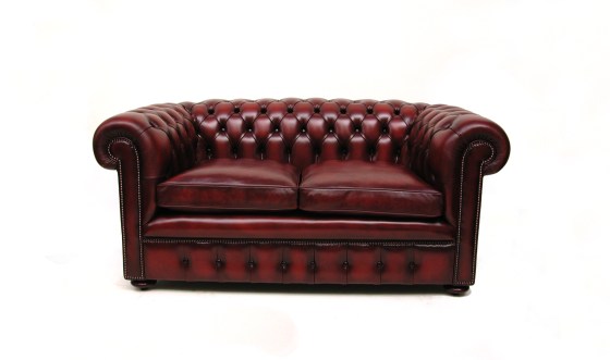 Classic Chesterfield 2 Seater 26